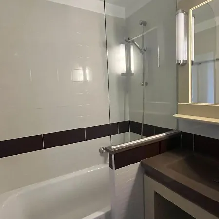 Apartment Duplex 3 Pieces Avec Solarium Et Acces Piscines - Fr-1-504-668 *